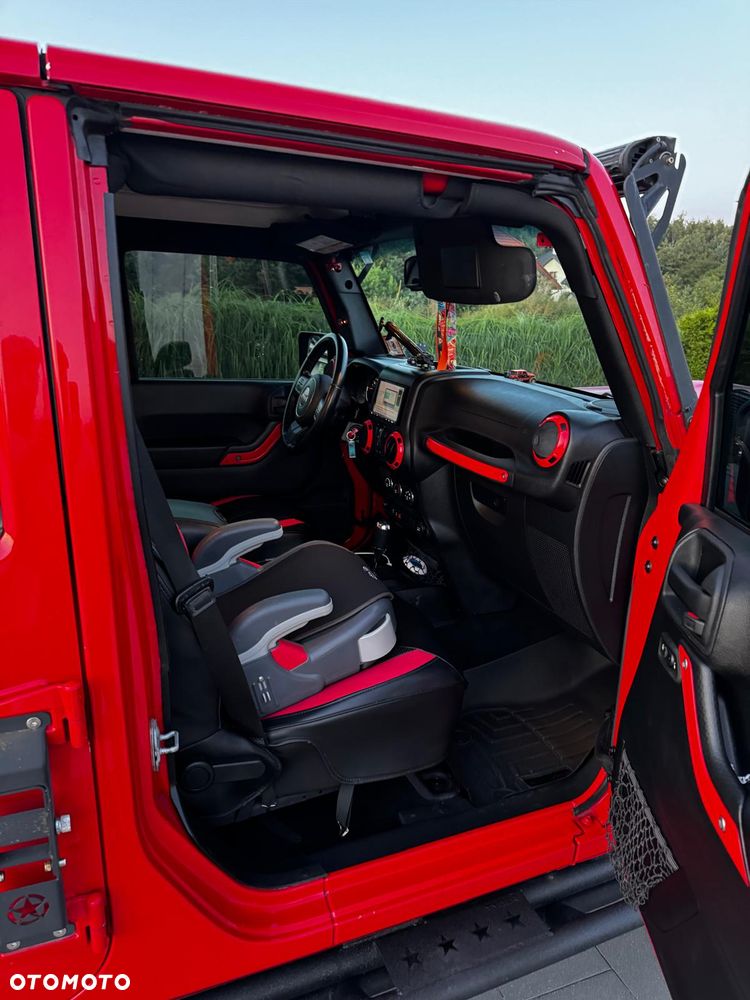 Jeep Wrangler 3.6 Unlim Sahara - 13