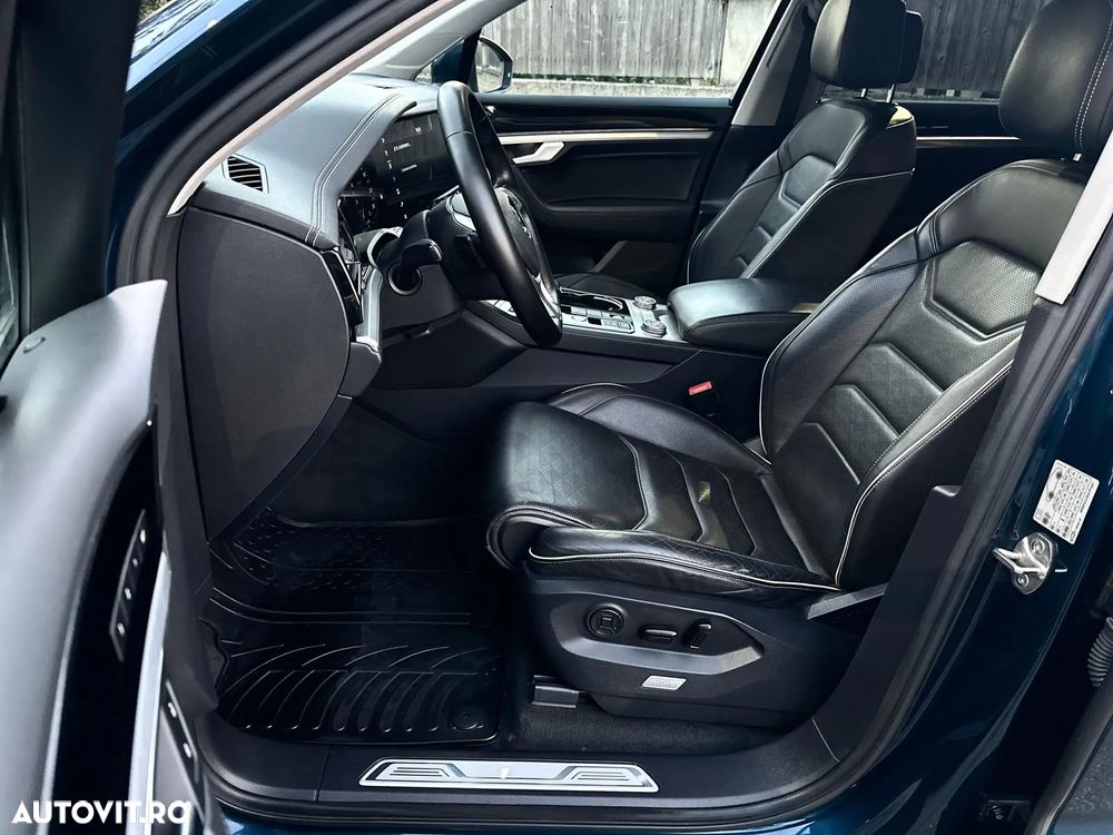 Volkswagen Touareg 3.0 V6 TDI SCR 4Motion Automatik - 6