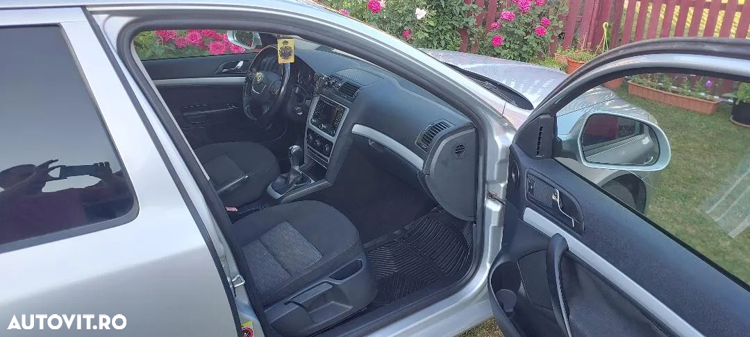 Skoda Octavia 1.6 TDI DPF GreenLine - 4