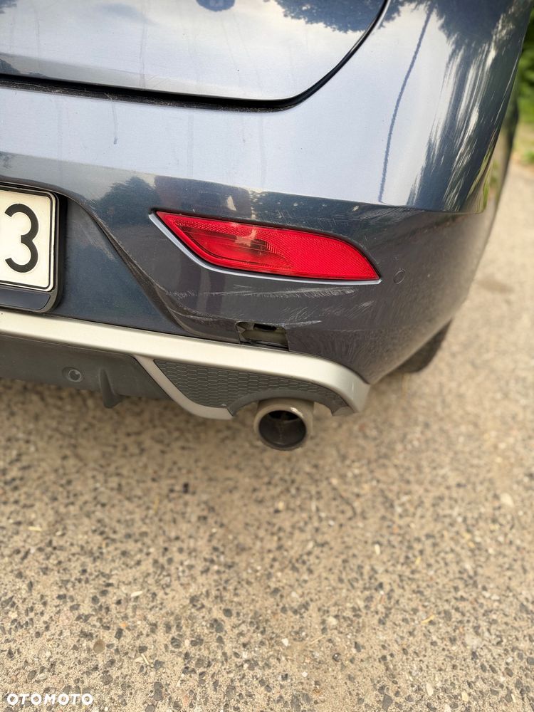 Volvo V40 D3 R Design - 7