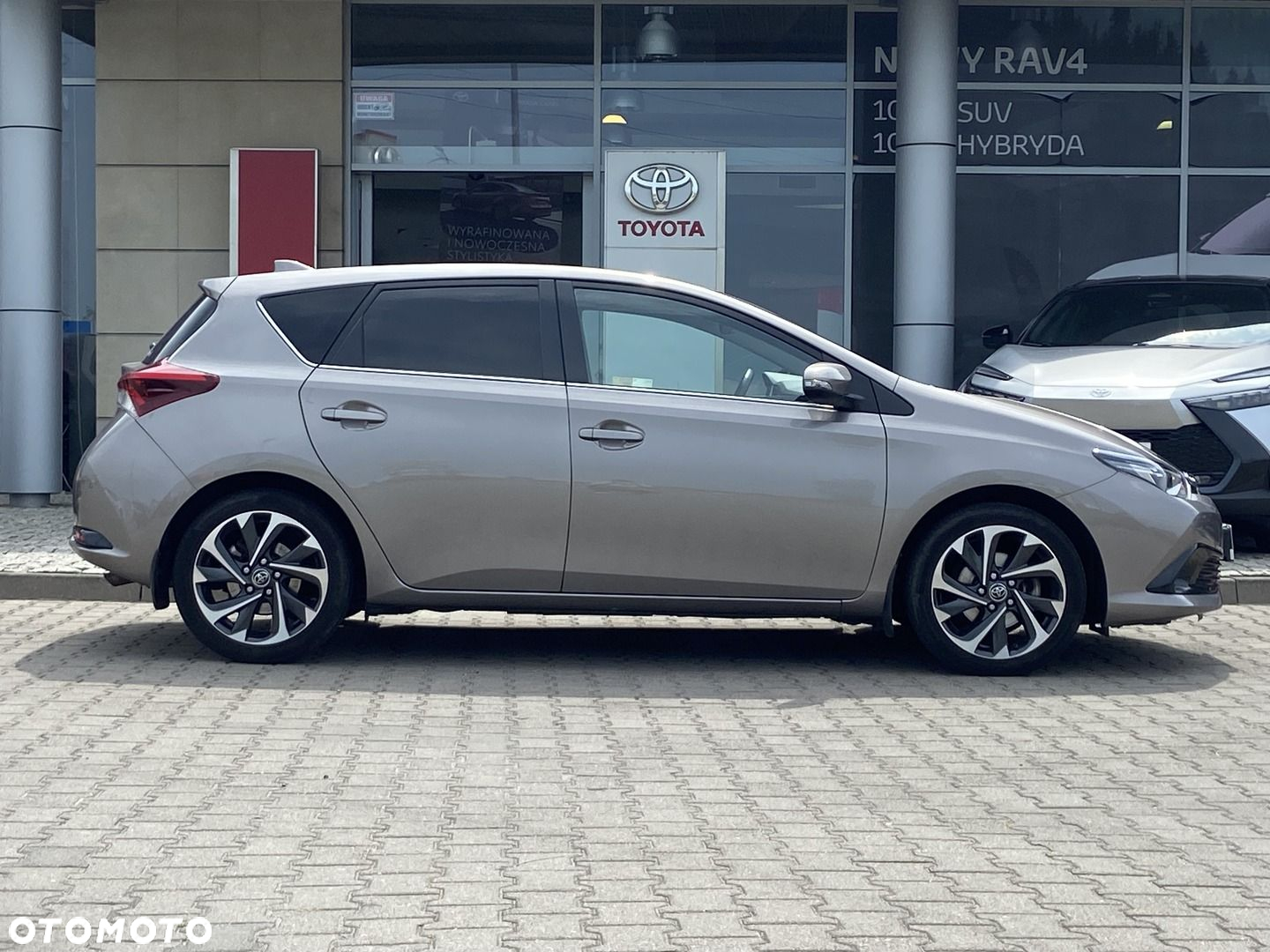 Toyota Auris 1.6 Comfort - 3