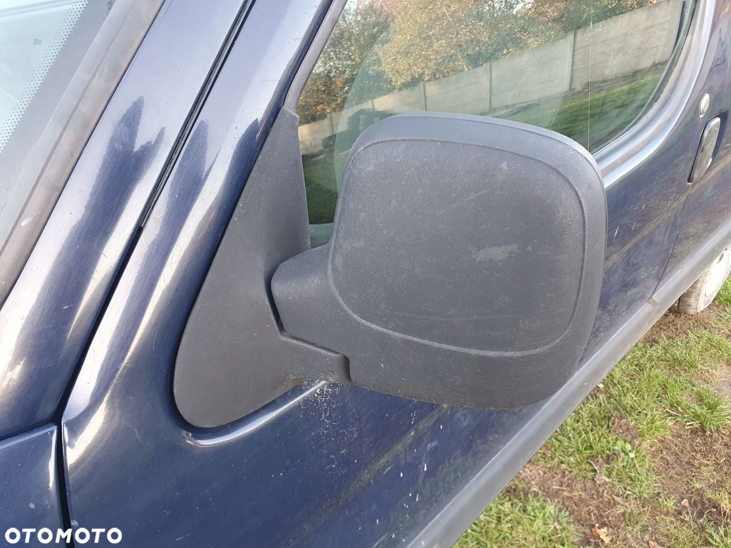 szyba z drzwi przednich lewe przód CITROEN BERLINGO I 1 98-01 1,9 KNC - 6