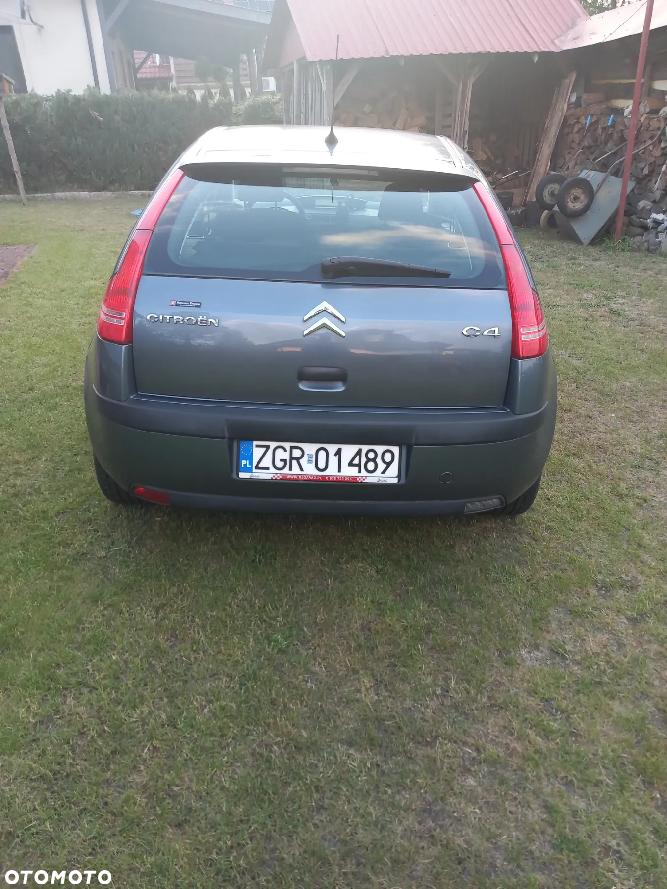 Citroën C4 1.6 16V Confort - 3