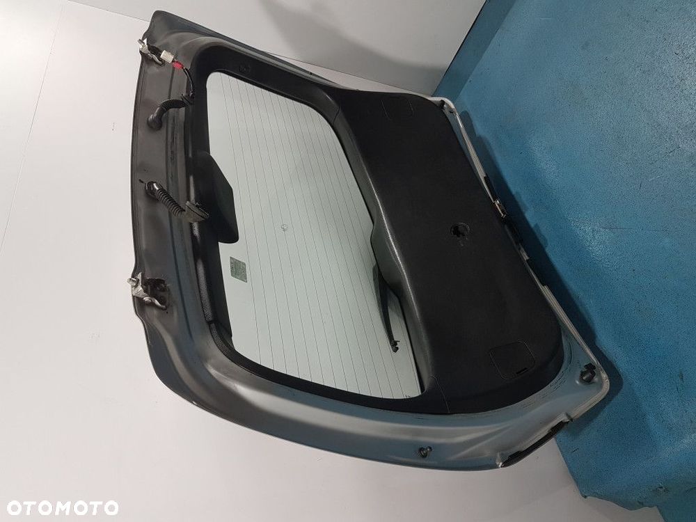 MAZDA 3 TYLNA KLAPA BAGAŻNIKA 22V - 11