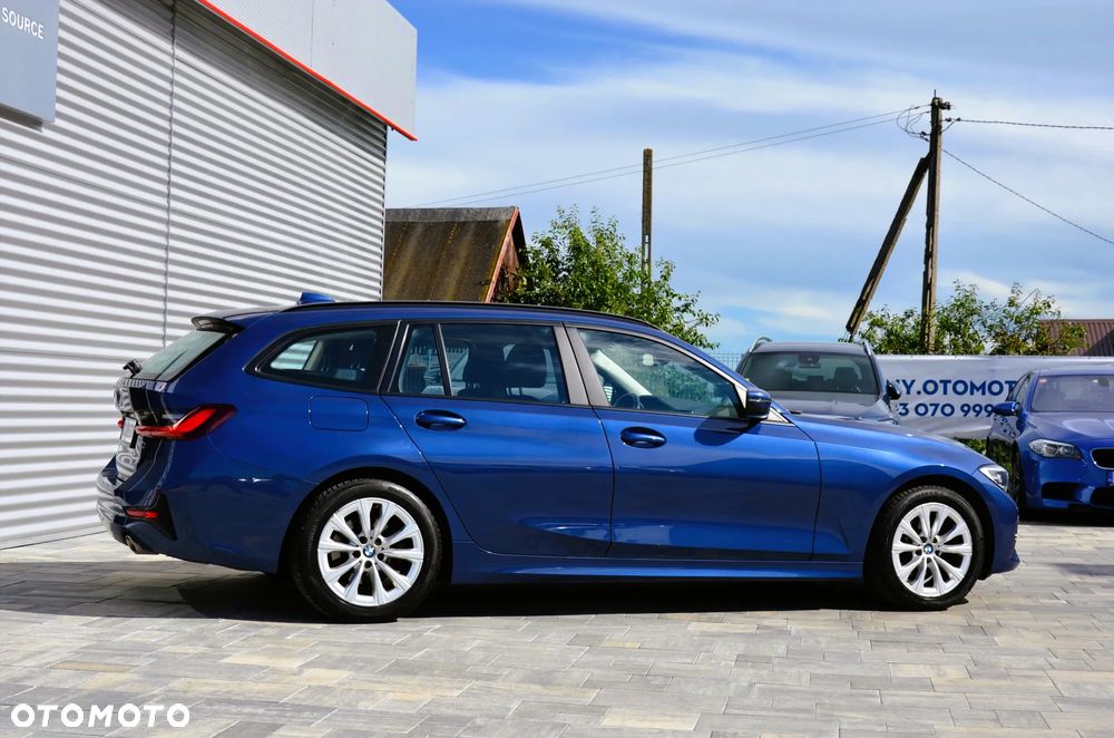 BMW Seria 3 316d mHEV - 6
