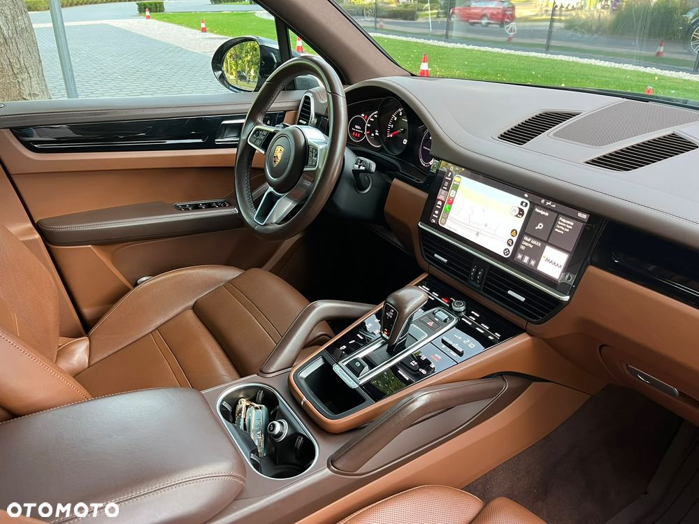 Porsche Cayenne Platinum Edition - 20