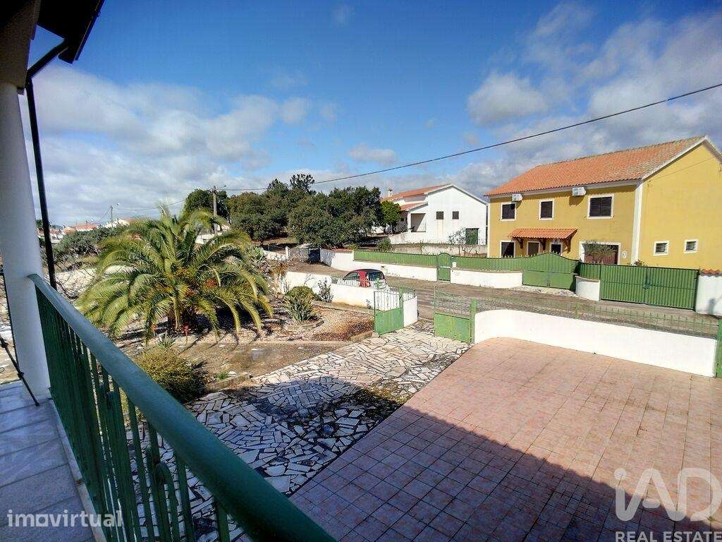 Casa / Villa T3 em São Pedro do Esteval de 179,00 m2 - Grande imagem: 2/25