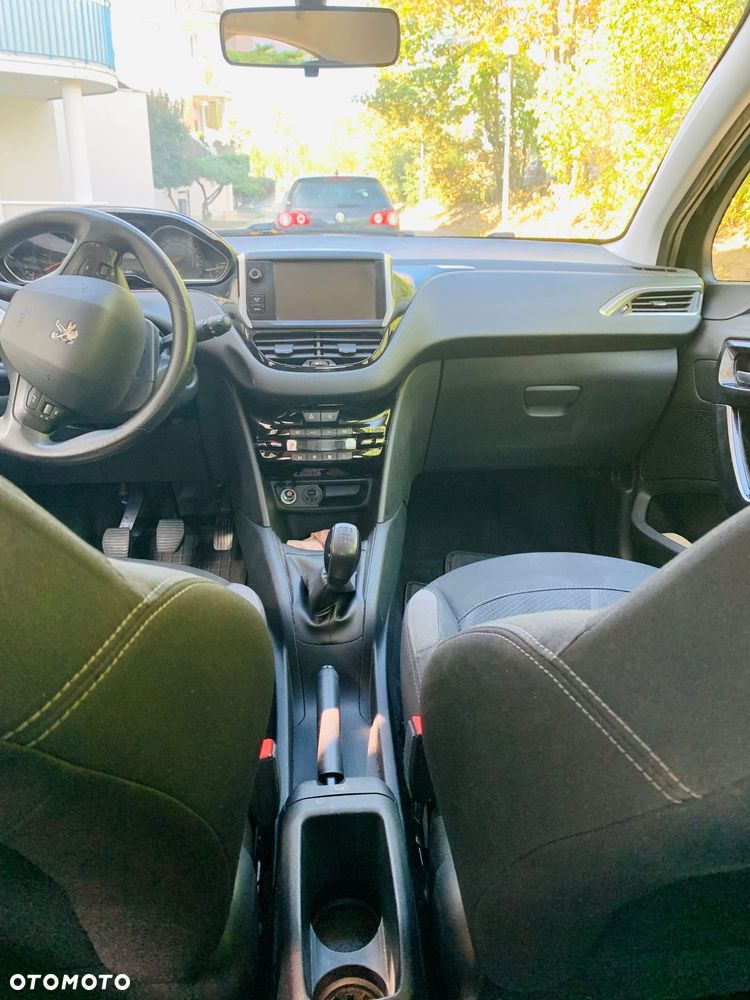 Peugeot 208 1.4 HDi Access - 9