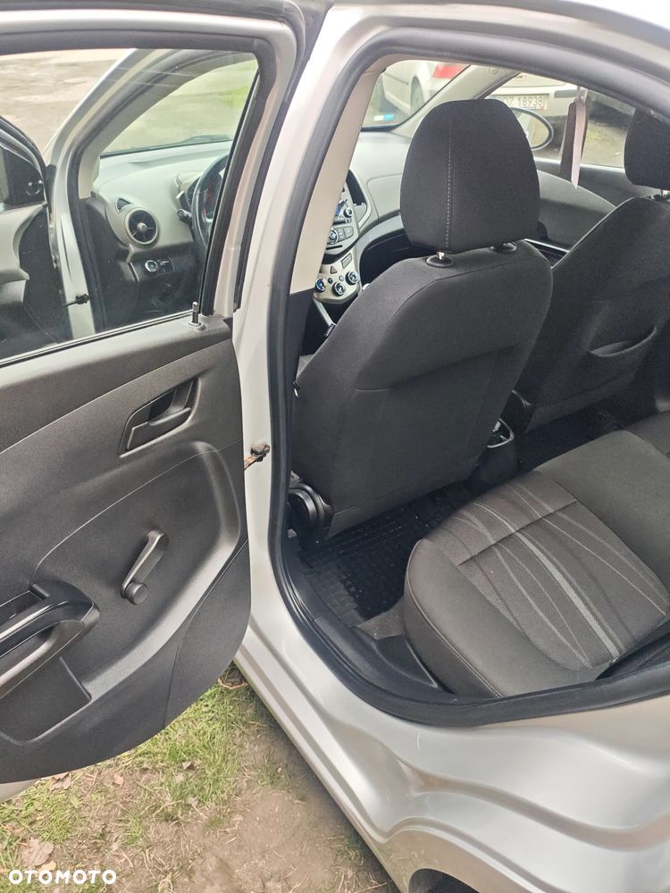 Chevrolet Aveo 1.4 16V LS - 15