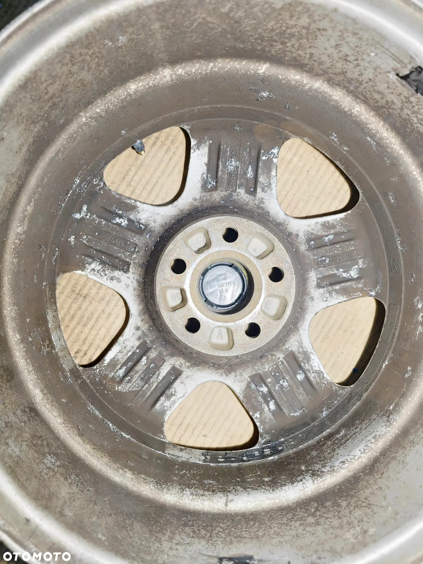 Felgi Aluminiowe 6,5-15 5x112x57,1 ET-43 Oryginał VW A015 - 3