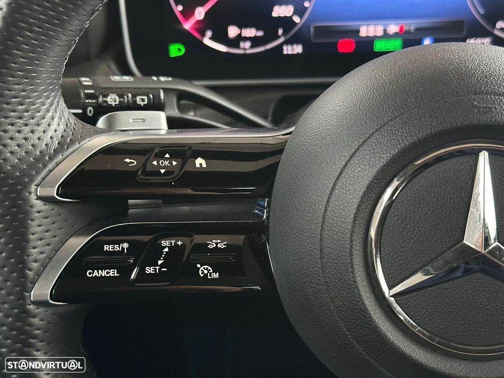 Mercedes-Benz C 300 de 4Matic T 9G-TRONIC AMG Line - 23