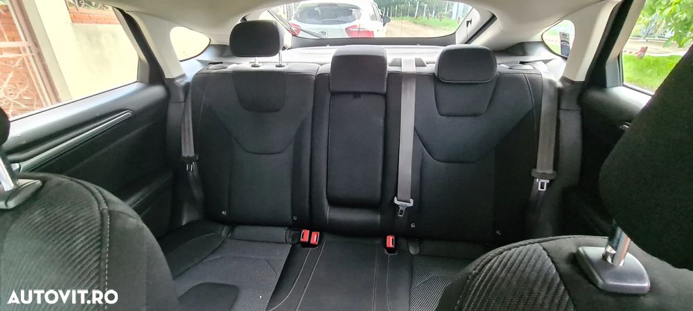 Ford Mondeo 2.0 TDCI PowerShift Titanium - 13