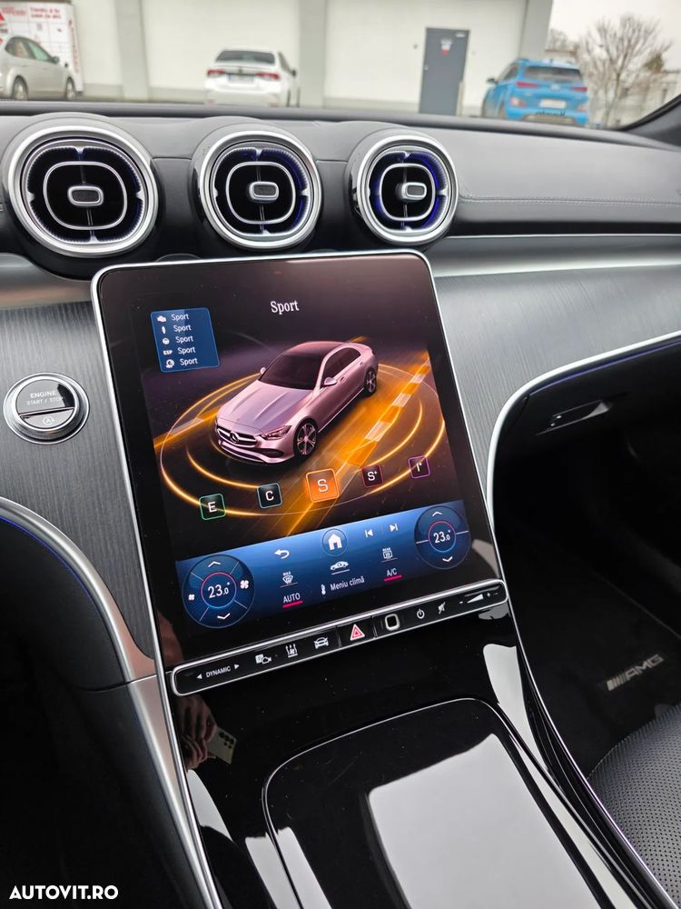 Mercedes-Benz C 300 4Matic T 9G-TRONIC AMG Line - 19