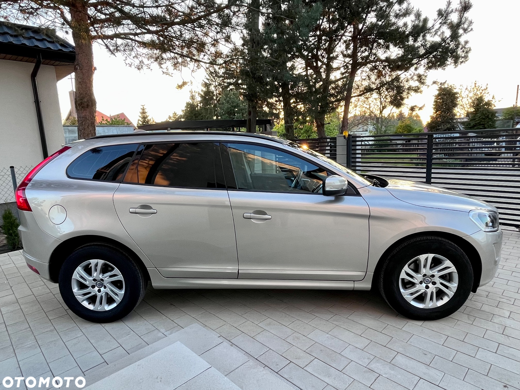 Volvo XC 60 - 2