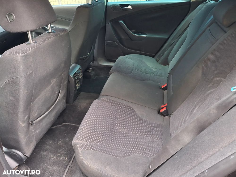 Volkswagen Passat - 9
