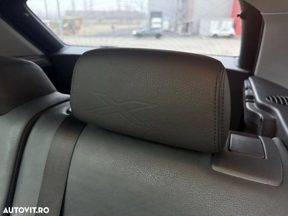 BMW X1 sDrive18d xLine - 18