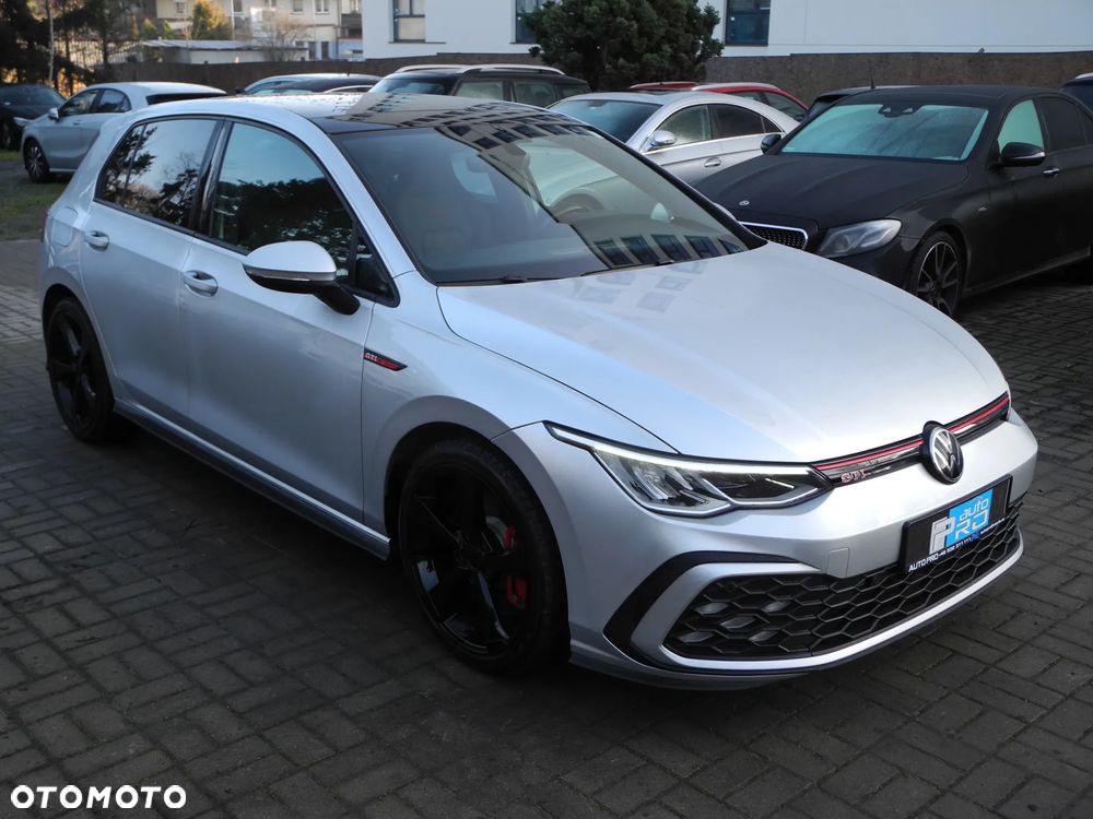 Volkswagen Golf - 3