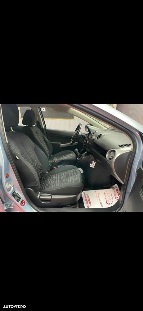 Mazda 2 1.3i TE - 17