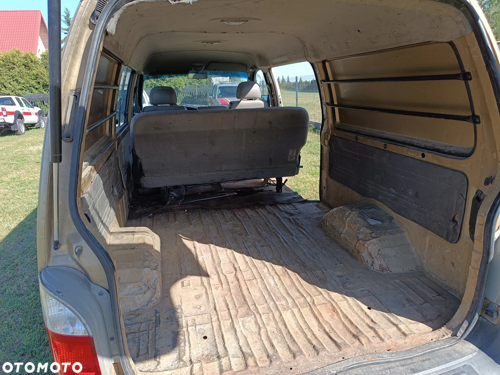 Kia Pregio 2.5 TCI - 13