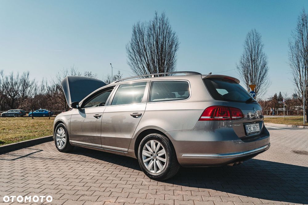 Volkswagen Passat 2.0 TDI Comfortline - 3