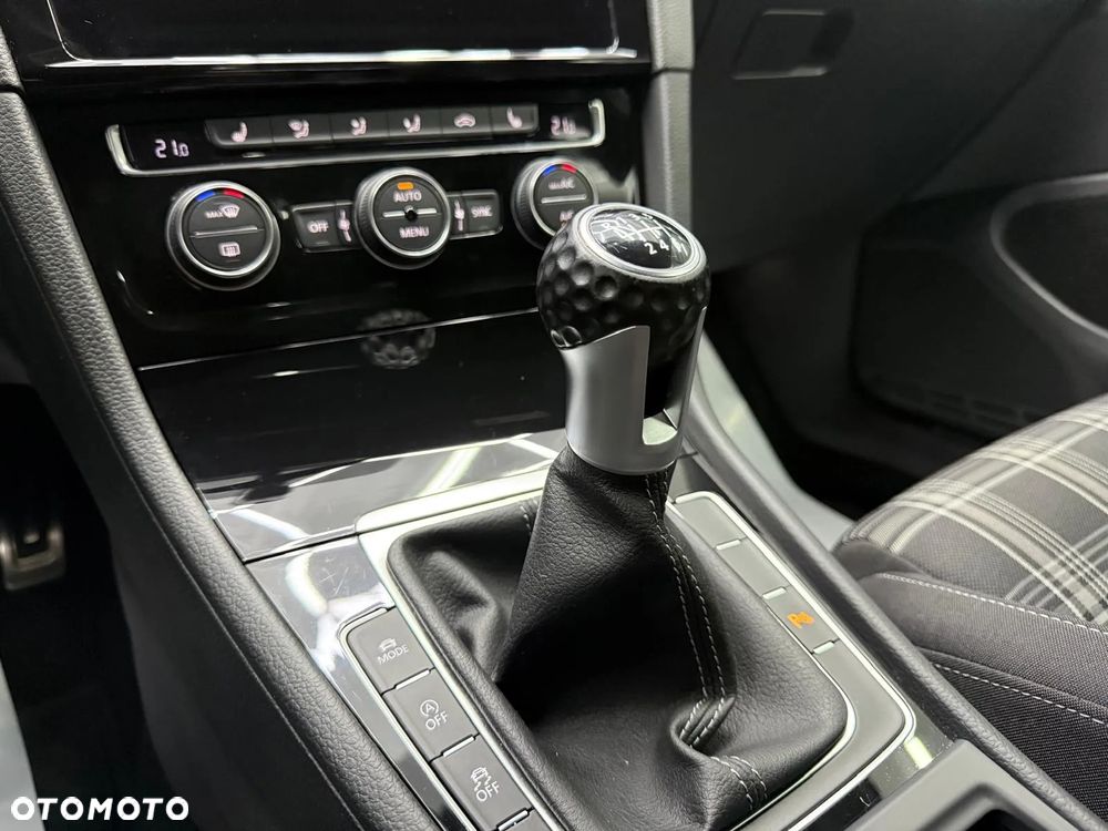 Volkswagen Golf GTD BlueMotion Technology - 26