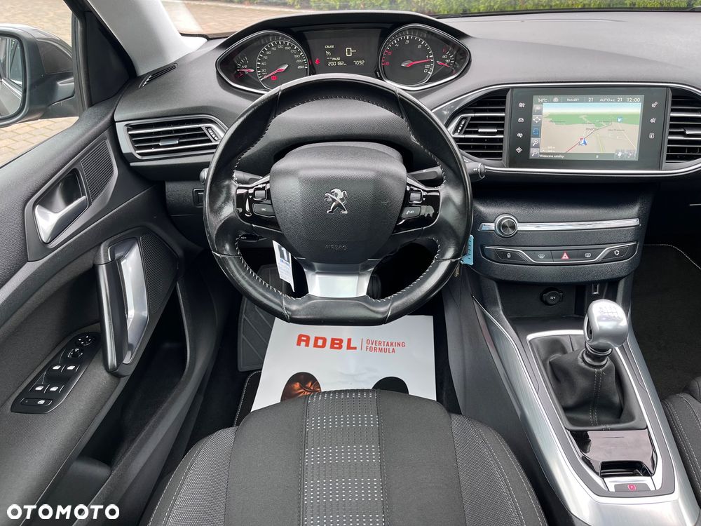 Peugeot 308 - 10