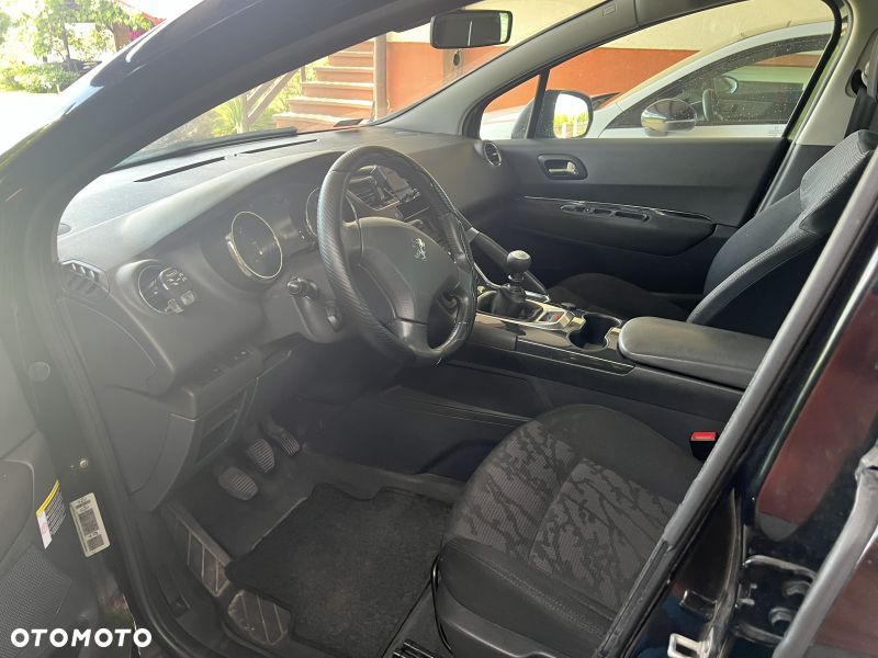 Peugeot 3008 1.6 HDi Premium - 3