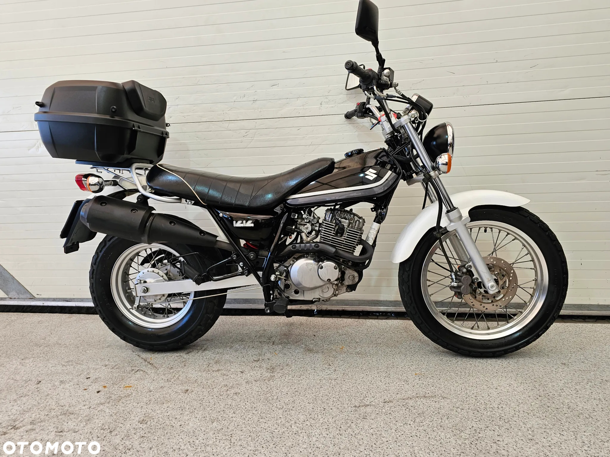 Suzuki RV - 14