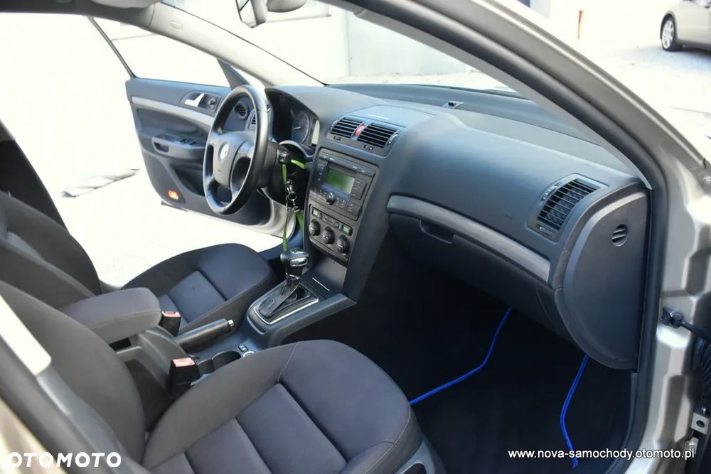 Skoda Octavia 2.0 FSI Elegance Tiptr - 20