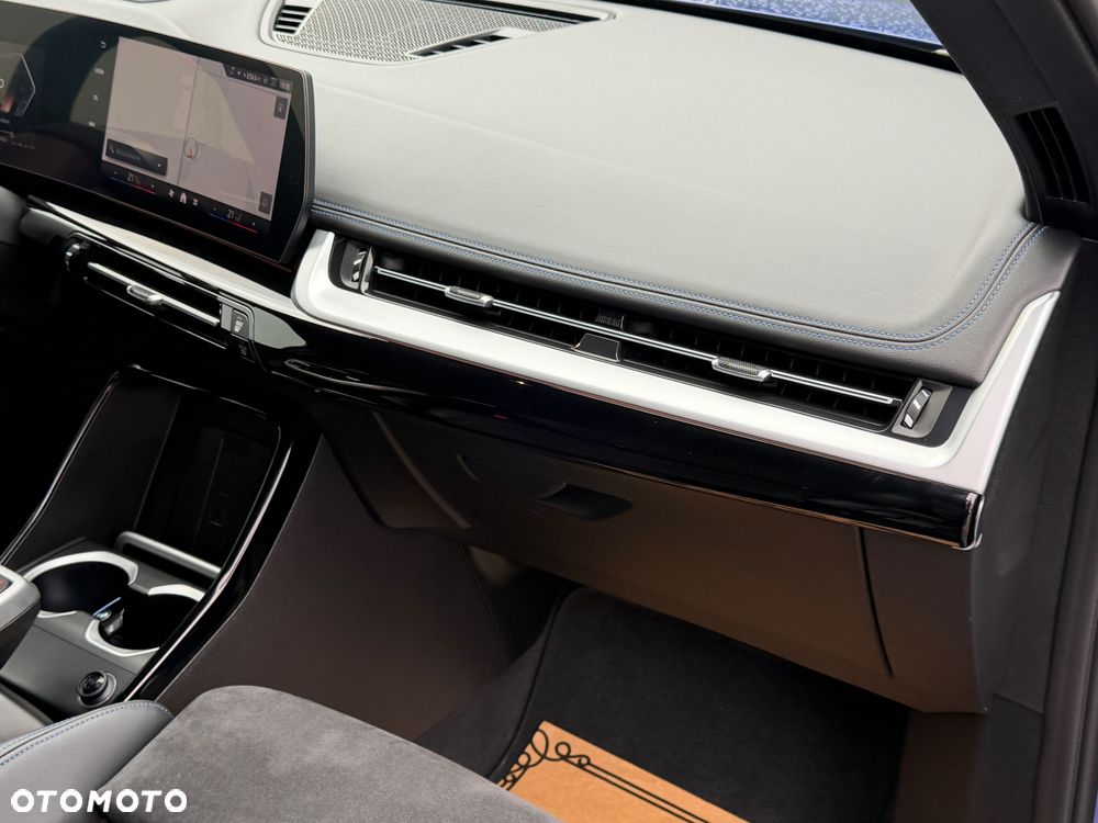 BMW X1 xDrive23i mHEV xLine - 12