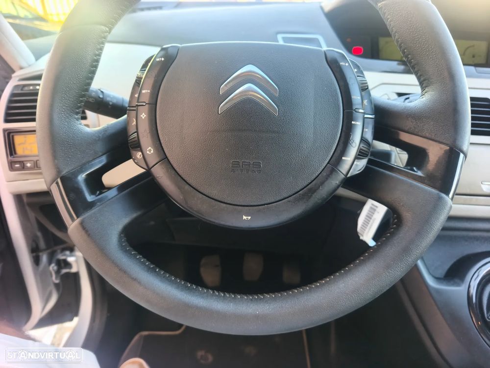 Citroën C4 Picasso 1.6 HDi Exclusive 135g - 21