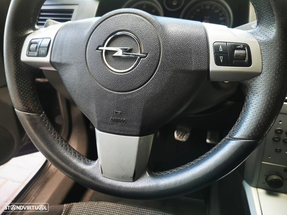 Opel Astra GTC 1.3 CDTI - 19