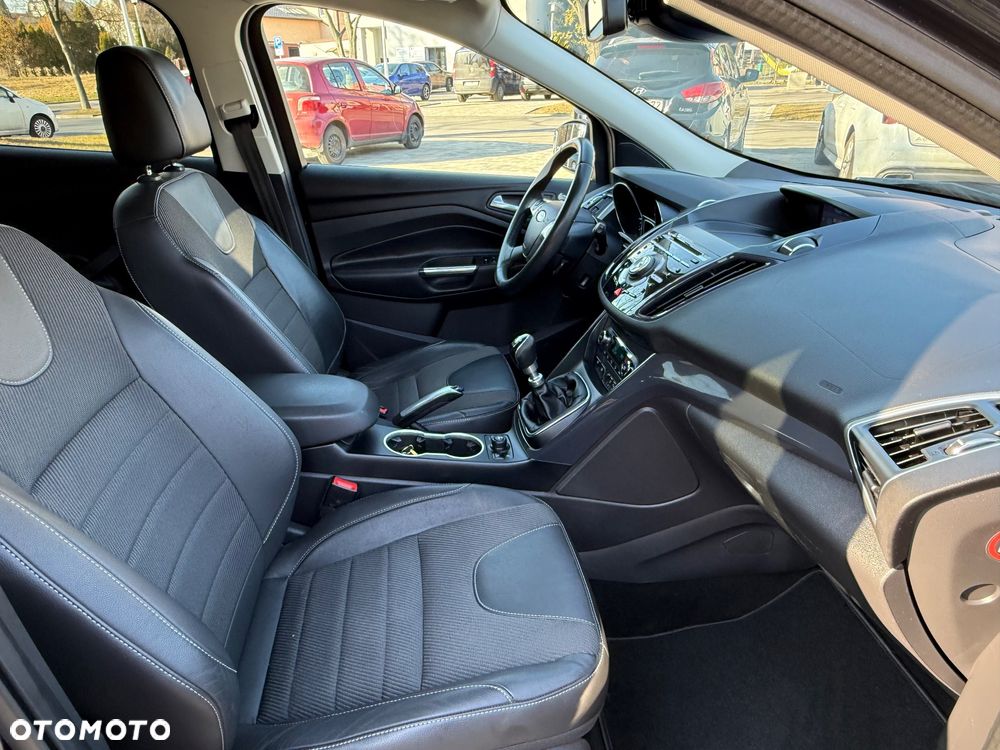 Ford Kuga 2.0 TDCi 4x4 Trend - 23