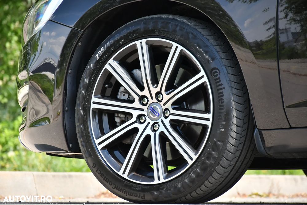 Volvo V60 D6 Plug-In-Hybrid AWD Geartronic Summum - 22