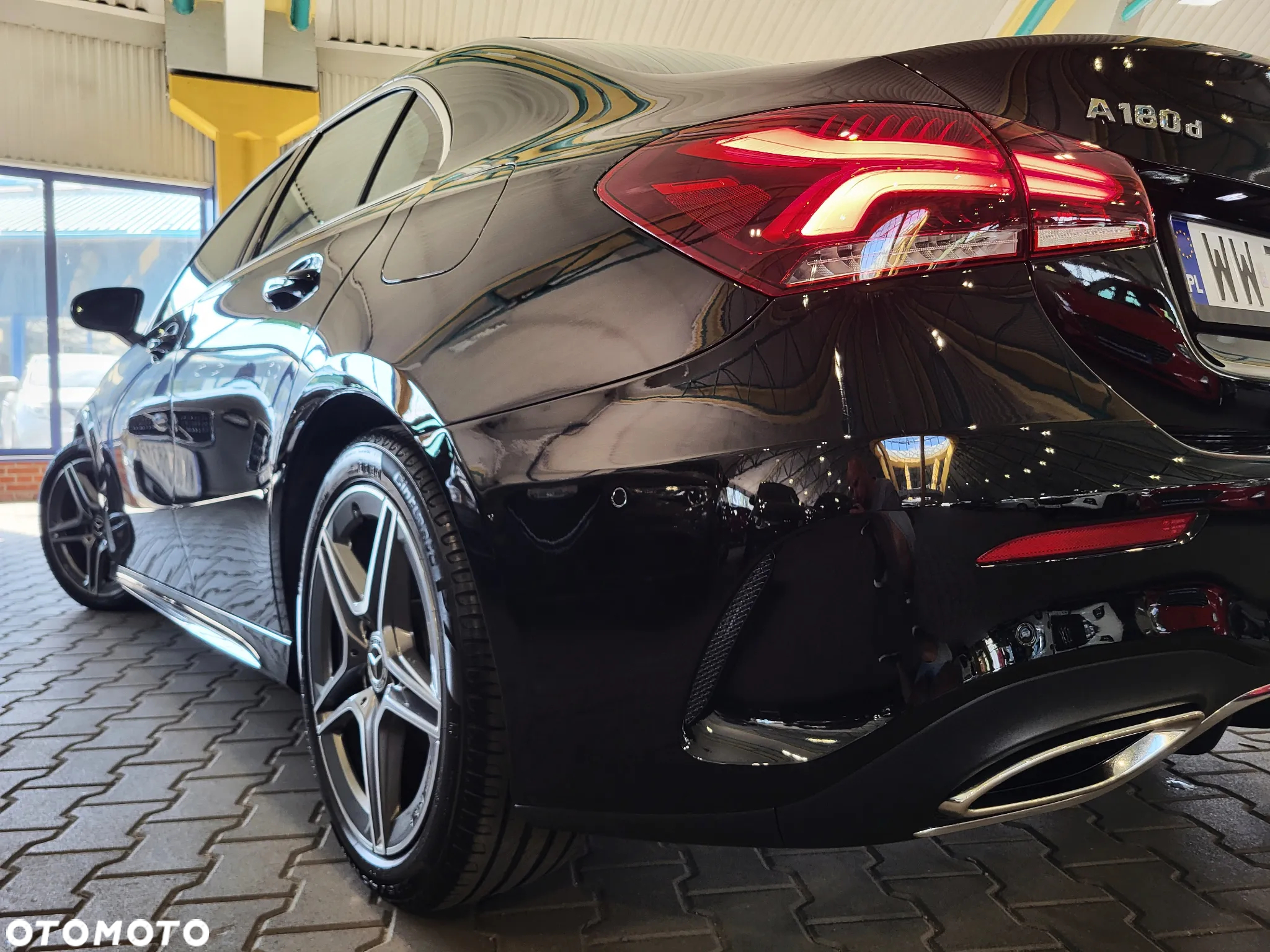 Mercedes-Benz Klasa A 180 d AMG Line 8G-DCT - 10