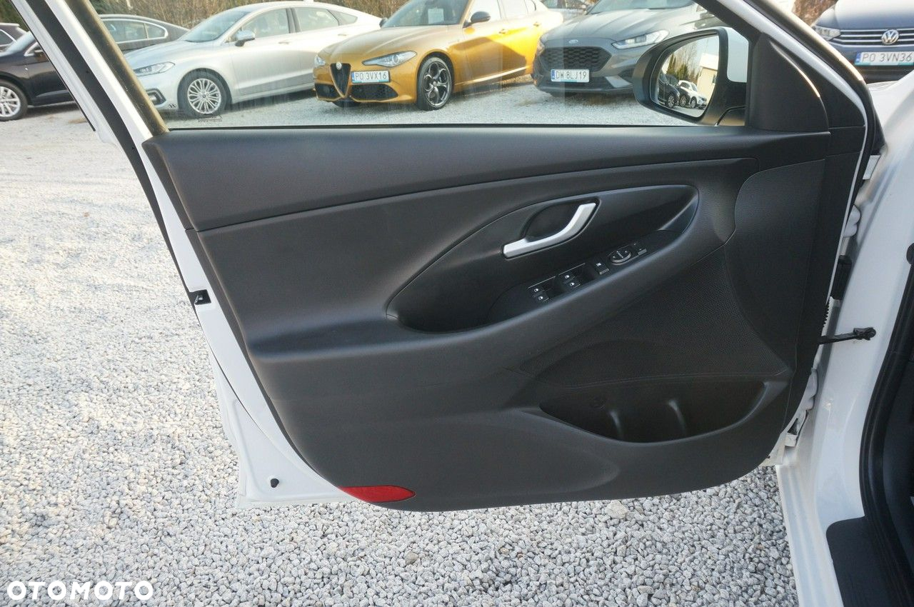 Hyundai i30 - 19