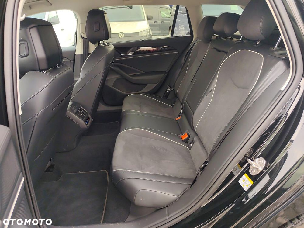 Volkswagen Passat - 29