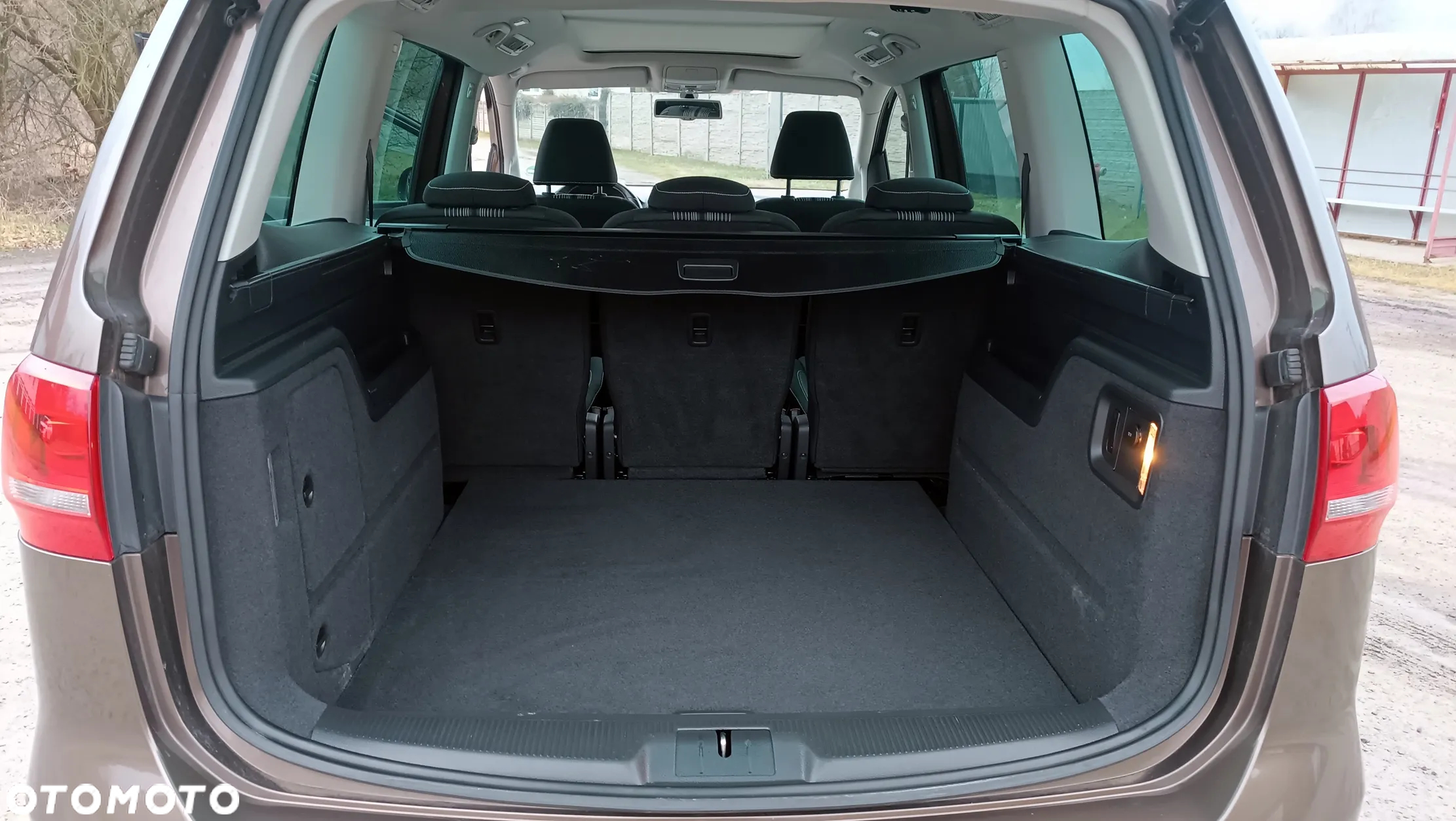 Volkswagen Sharan 2.0 TDI Comfortline - 11