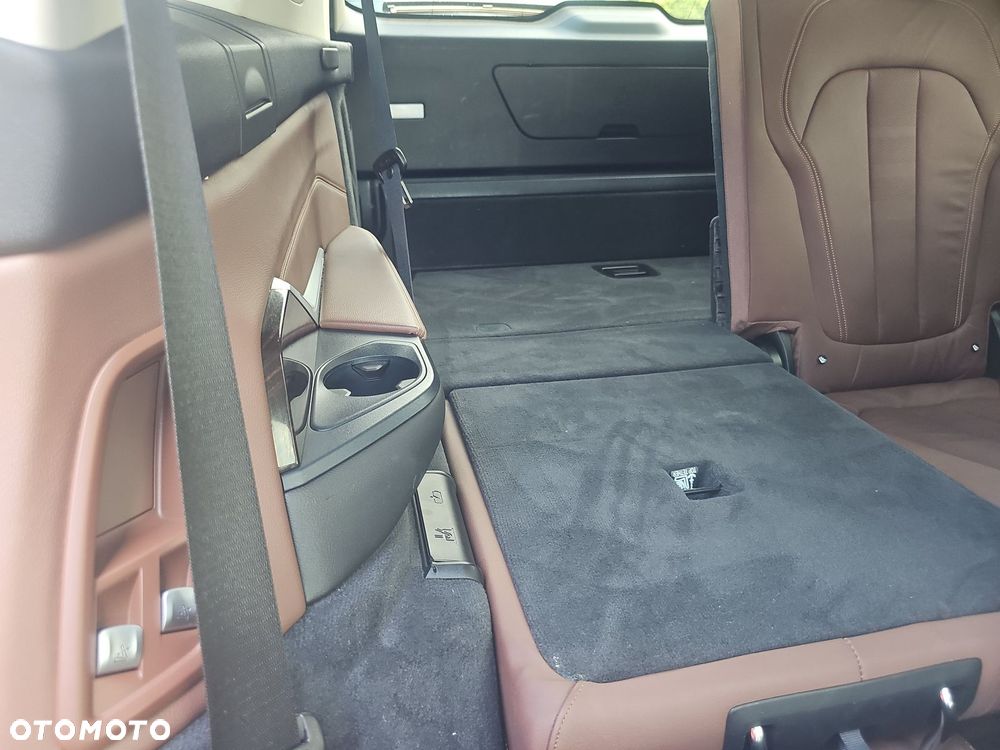 BMW X7 xDrive40i - 19