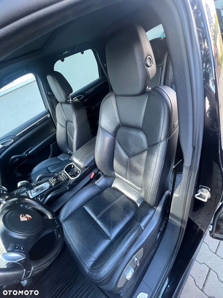 Porsche Cayenne - 17