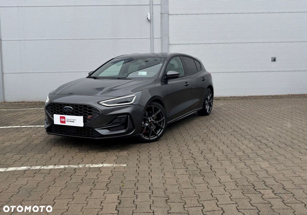 Ford Focus 2.3 EcoBoost ST X - 2