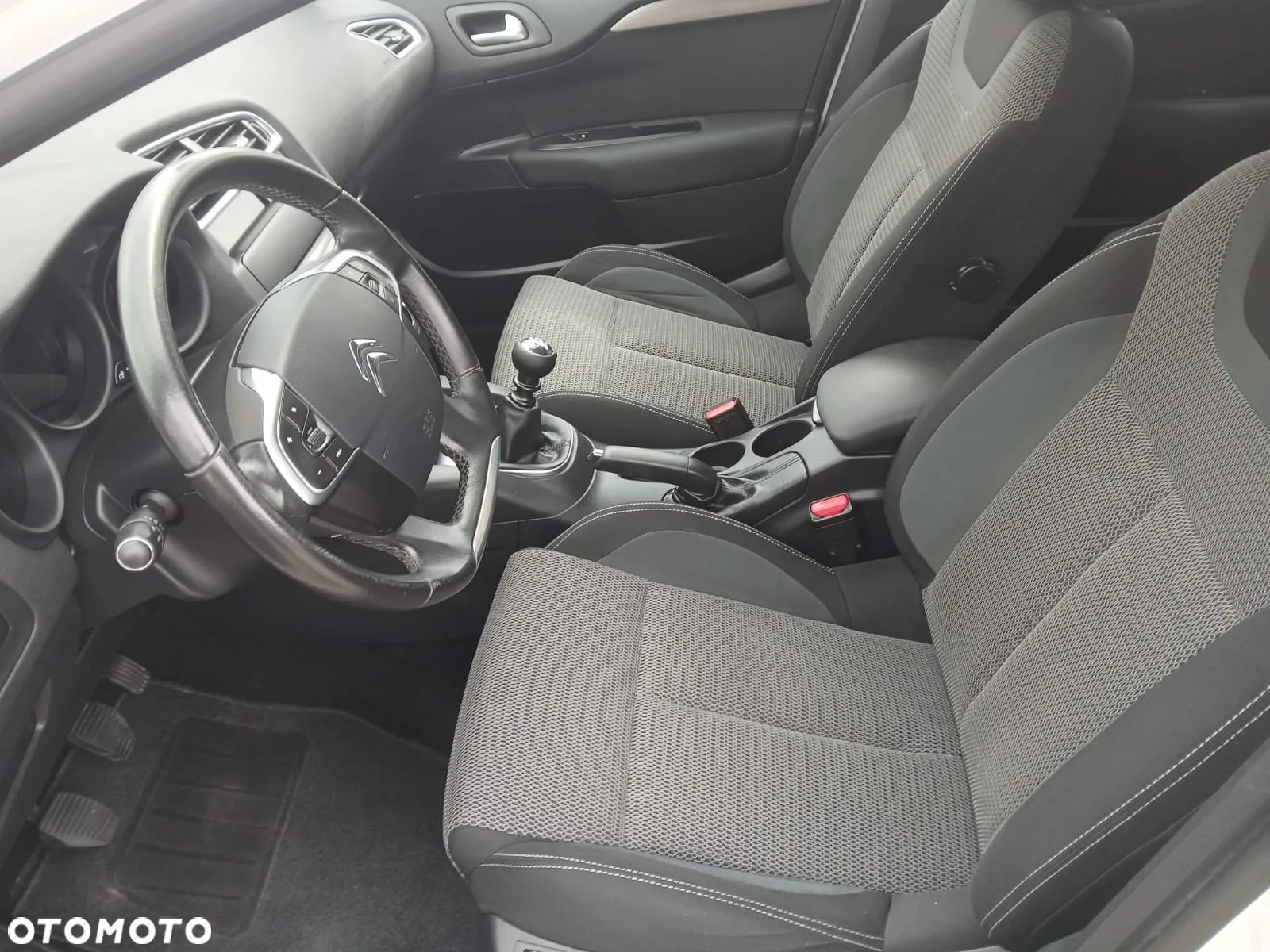 Citroën C4 2.0 BlueHDi Shine S&S - 9