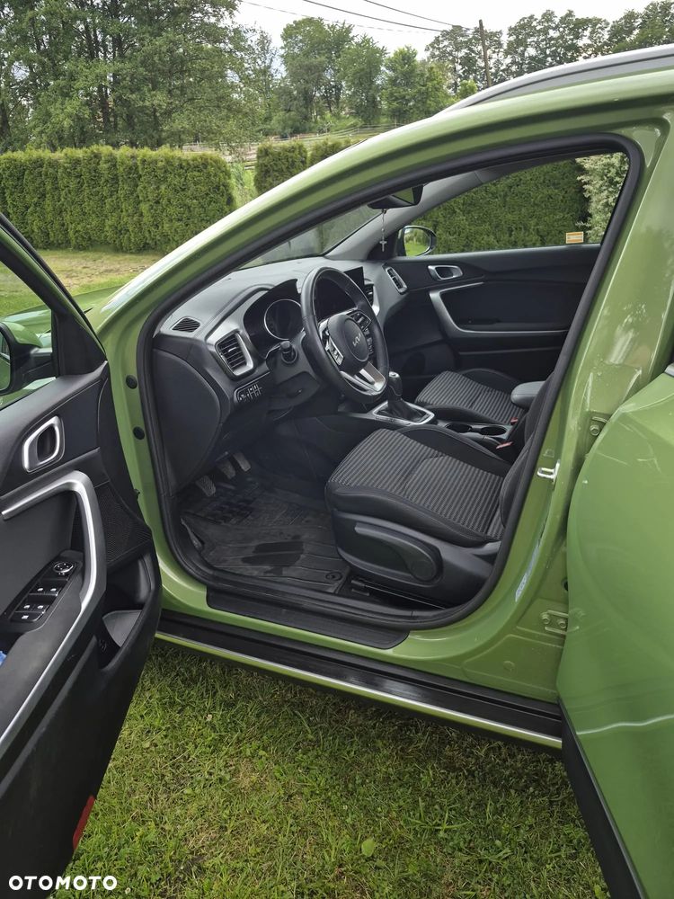Kia XCeed 1.5 T-GDI M - 4