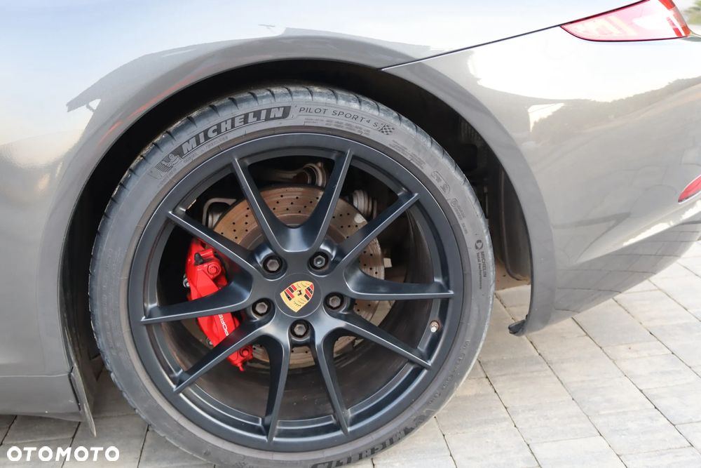 Porsche 911 Carrera PDK - 24