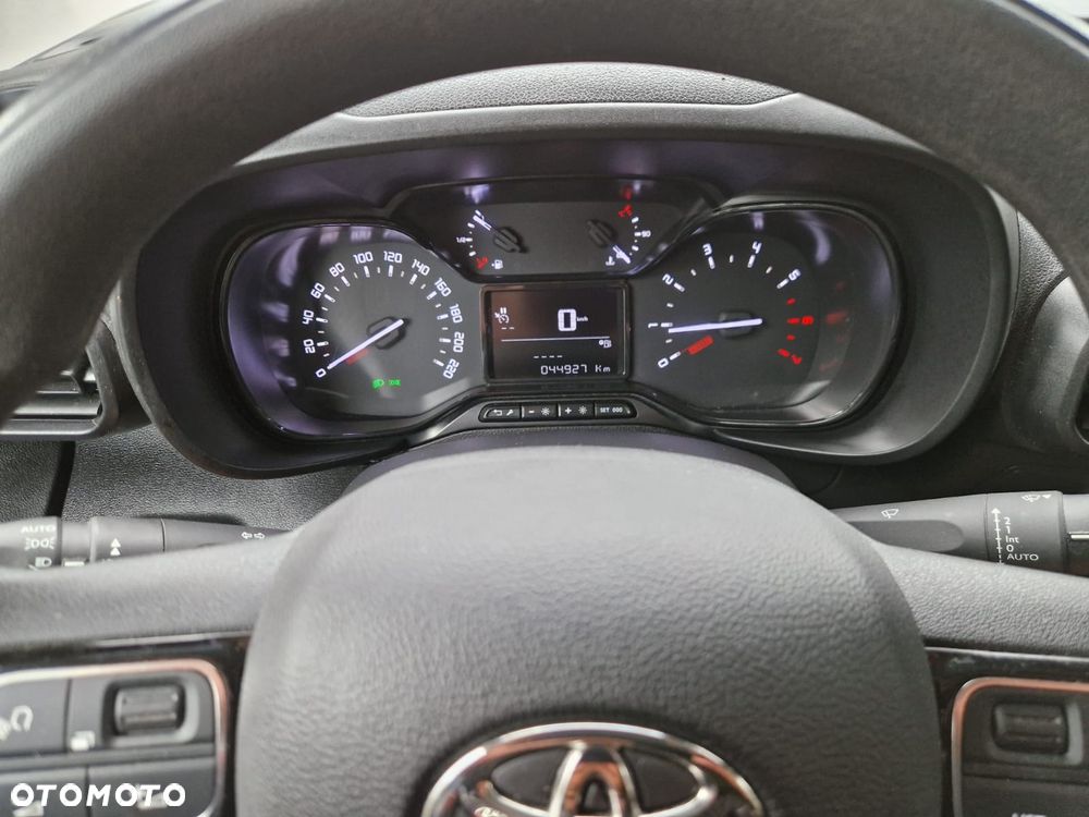 Toyota Proace City - 17
