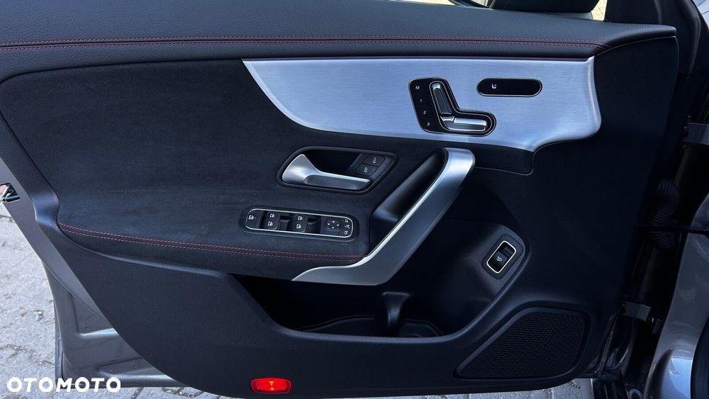 Mercedes-Benz CLA 200 mHEV AMG Line 7G-DCT - 10