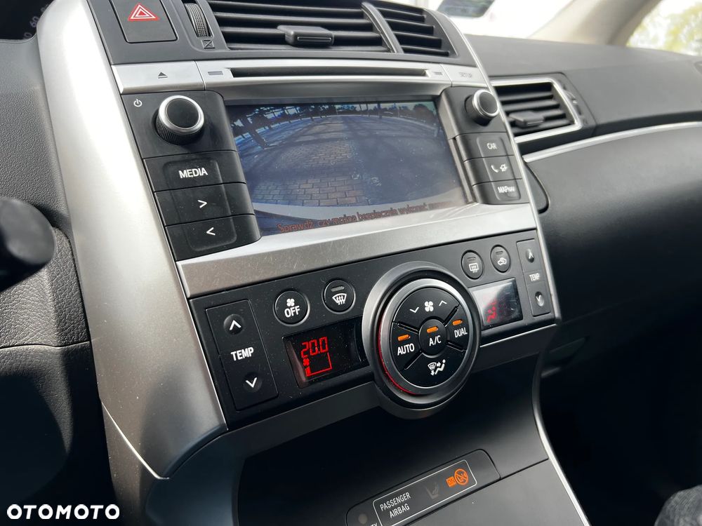 Toyota Verso 2.2 D-CAT Premium 7os - 30