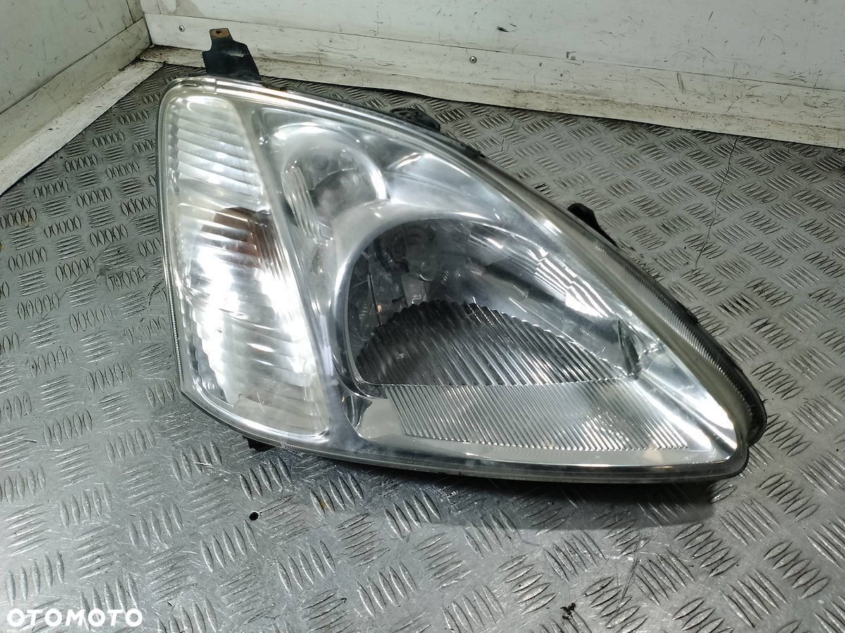 LAMPA PRAWA PRZÓD HONDA CIVIC VII 33101-S6A-G021-M2 - 1