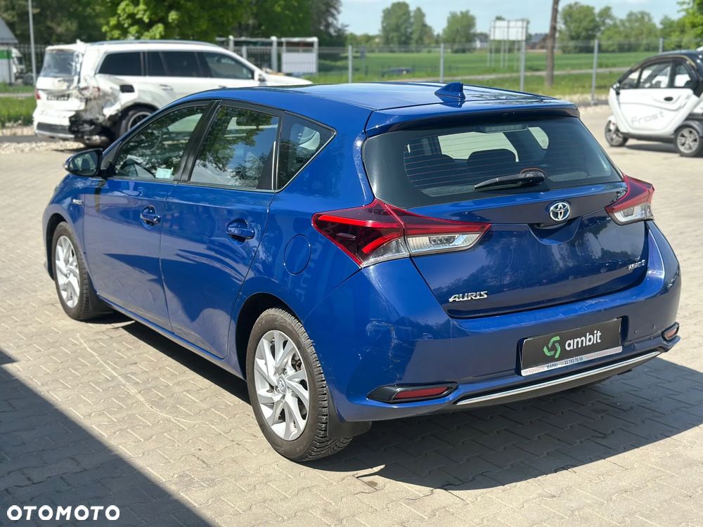 Toyota Auris - 5