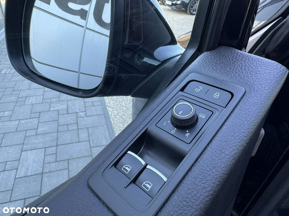 Volkswagen Multivan - 22